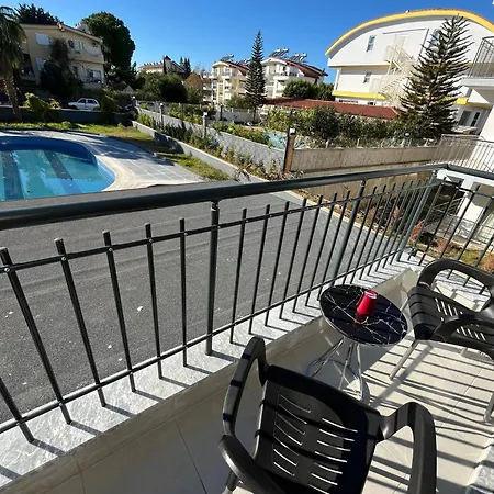 By Lotus - Comfortable Luxury With Pool Apartament *