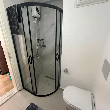 By Lotus - Comfortable Luxury With Pool Apartament Side